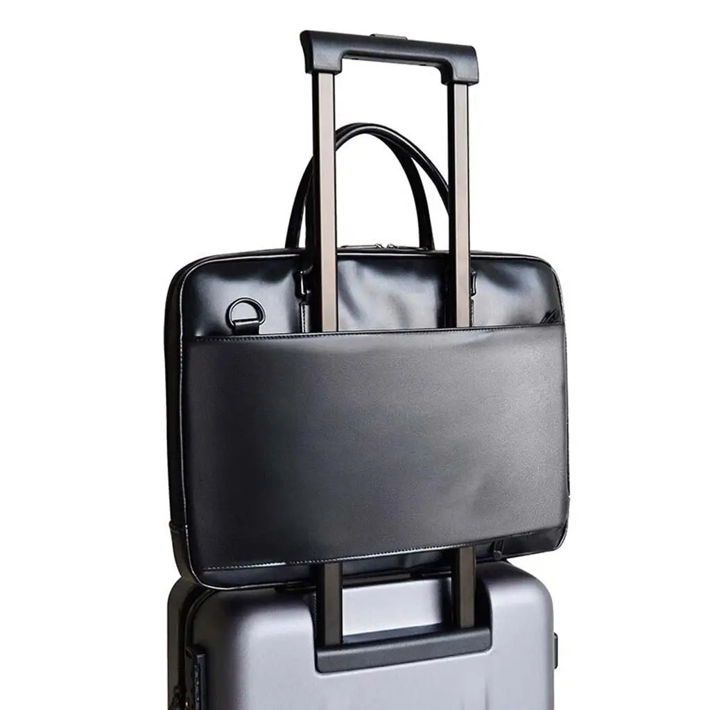 Lenovo ThinkPad TP300-L professional laptop bag with trolley strap in Dubai, UAE – fits 15.6” laptops, travel-ready design price in duabi, uae